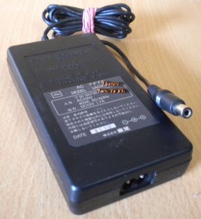 TOSHIBA UA0308P03 AC-DC ADAPTER  12V 1.7A Netzteil* nt544