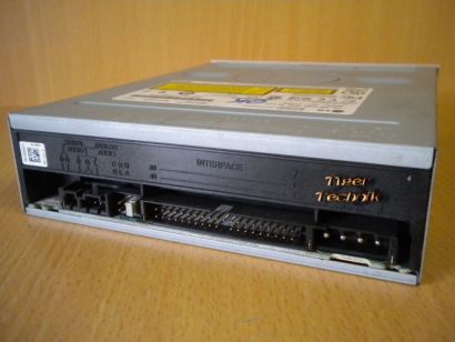 Hitachi LG GCE-8400B CD-RW Brenner HL Data Storage ATAPI IDE schwarz* L257