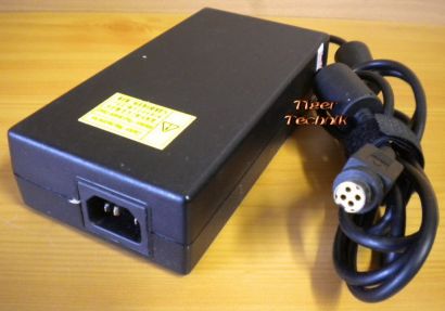 TOSHIBA PA3546E-1AC3 AC DC Adapter 19V 9.5A Netzteil* nt609