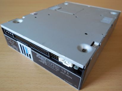 Yamaha CRW4416S CD RW Brenner ROM Laufwerk SCSI 50 pol pin beige* L293