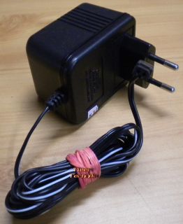 JAA-09100E AC Adapter 9V 1A 9VA Netzteil* nt763