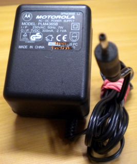 Motorola SPN4365B PLM4365B AC DC Power Supply 7V 300mA 2.1VA Netzteil* nt789