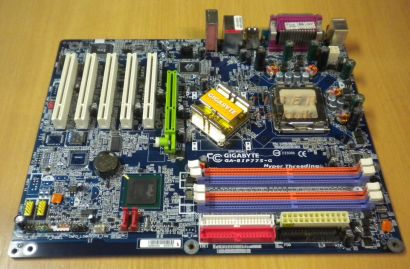 Gigabyte GA-8IP775-G Sockel 775 Mainboard mit Blende * Hyper Threading * m50