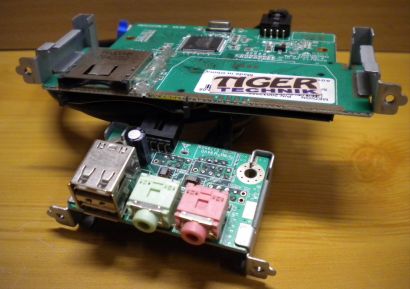 Medion MT6, MT7 20032363 Kartenleser + E170968 USB Audio Front IO Schwarz* pz196