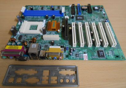 ASRock K7S8X Rev 1.02 Mainboard +Blende Sockel A 462 AGP LAN Audio USB2.0* m71