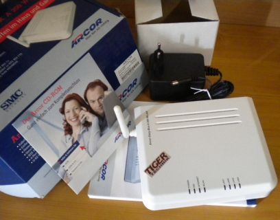 Arcor-EasyBox A 300 WLAN Router Modem ADSL ADSL2+ 4x LAN 2,4GHz* nw487