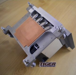 Shuttle ATR SP4180 T000 Intel Sockel 775 CPU Kühler Lüfter AD0712UB 70mm* ck47