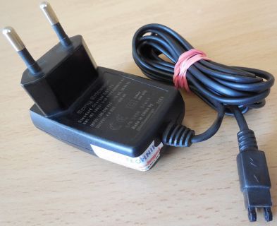 Salcomp 4020078-BV AC DC Adapter 4.9V 450mA Netzteil Sony Ericsson CST-13* nt884