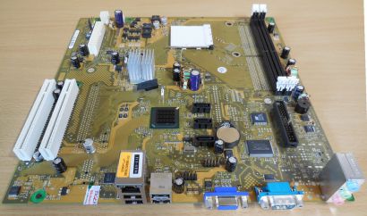 Fujitsu Esprimo P2410 D2560-A22 GS2 Mainboard AMD Sockel AM2 DDR2 BTX PCI* m817