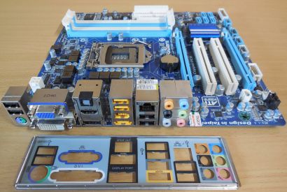 Gigabyte GA-H55M-UD2H Rev1.3 Mainboard +Blende Sockel 1156 HDMI DisplayPort*m862