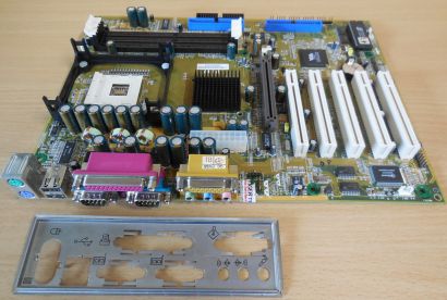 VIA P147 Rev 0.1 Mainboard + Blende Sockel 478 DDR IDE AGP Audio Gameport* m900