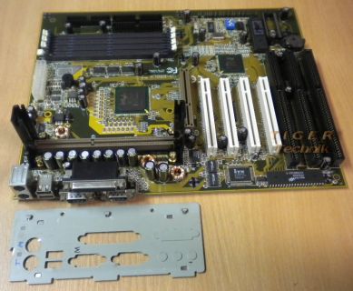 Gigabyte GA-686LX Rev. 1D Mainboard + Blende Slot 1 Intel 440LX 3x ISA m87