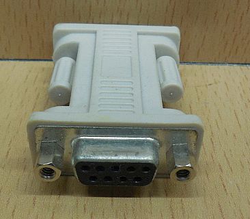 Adapter SUB D 9 pol weiblich Buchse 15 pol männlich Stecker nur 12 belegt* pz769