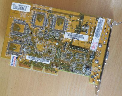 ASUS V7700 T P 32M SG MEDION GeForce2 GTS 32MB AGP Retro VGA S-Vid COMP Out*g407