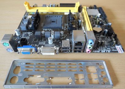 Biostar A58MD Ver1.0 Mainboard +Blende AMD A55 Sockel FM2 FM2+ DDR3 VGA DVI*m961