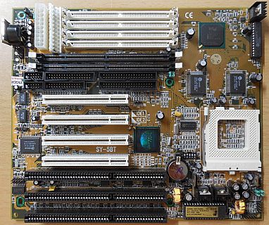 Soyo SY-5BT Retro AT Mainboard Sockel 7 EDO SD RAM 3x ISA PCI IDE USB COM* m982