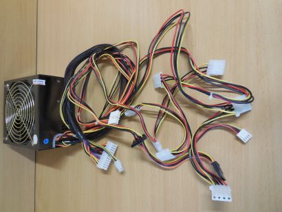 LC POWER LC6420G Version 2.0 420Watt Computer PC Netzteil ATX SATA Molex* nt1530