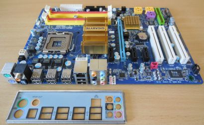 Gigabyte GA-P35-DS3 Rev2.0 Mainboard +Blende Intel P35 Sockel 775 DDR2* m1006