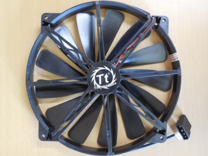 Thermaltake Pure 20cm 200mm Gehäuselüfter Kühler 20x20x2cm 12V schwarz* GL131