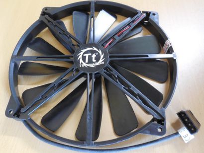 Thermaltake Pure 20cm 200mm Gehäuselüfter Kühler 20x20x2cm 12V schwarz* GL131